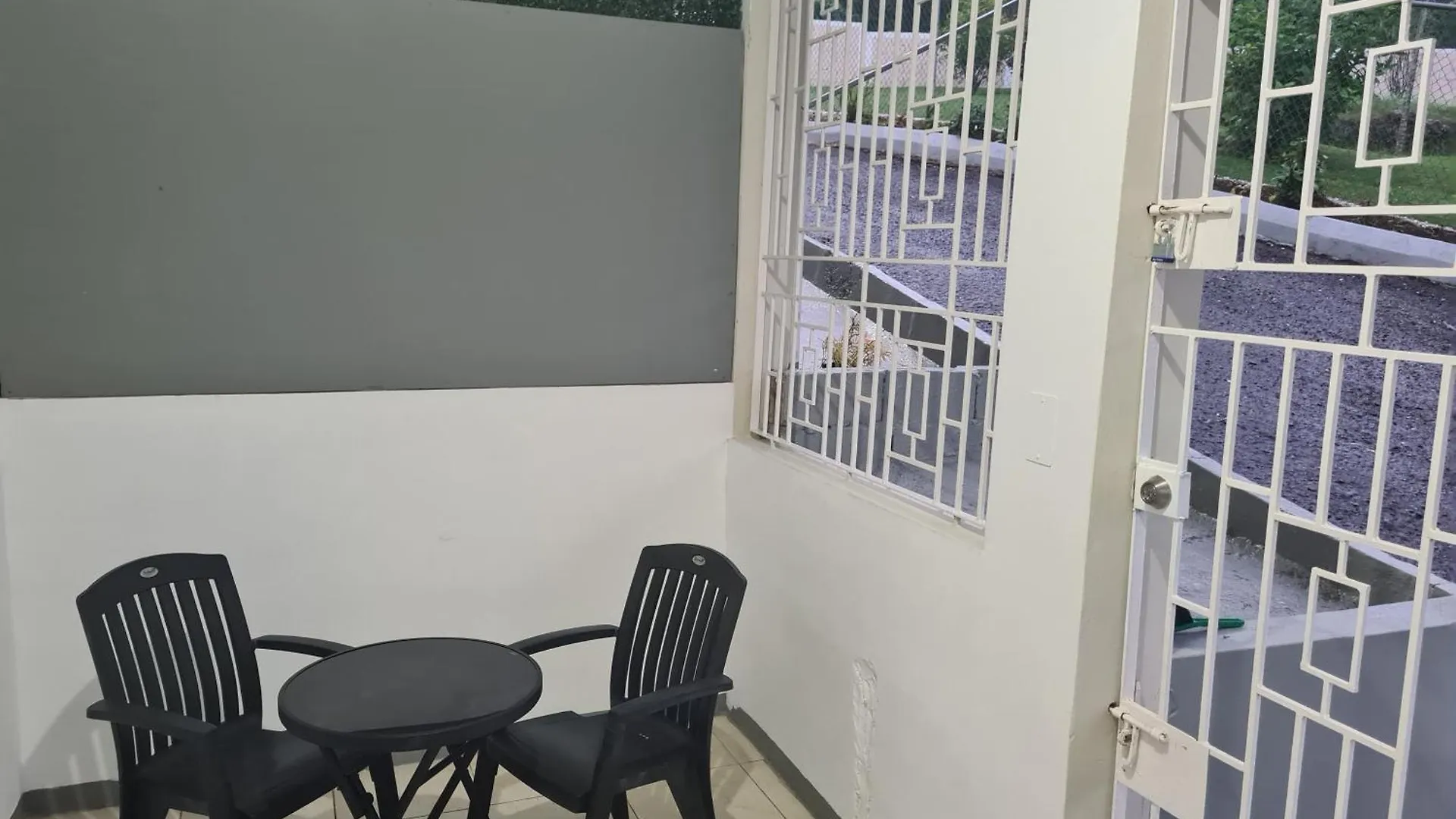 La Rose Apartment مونتيغو باي